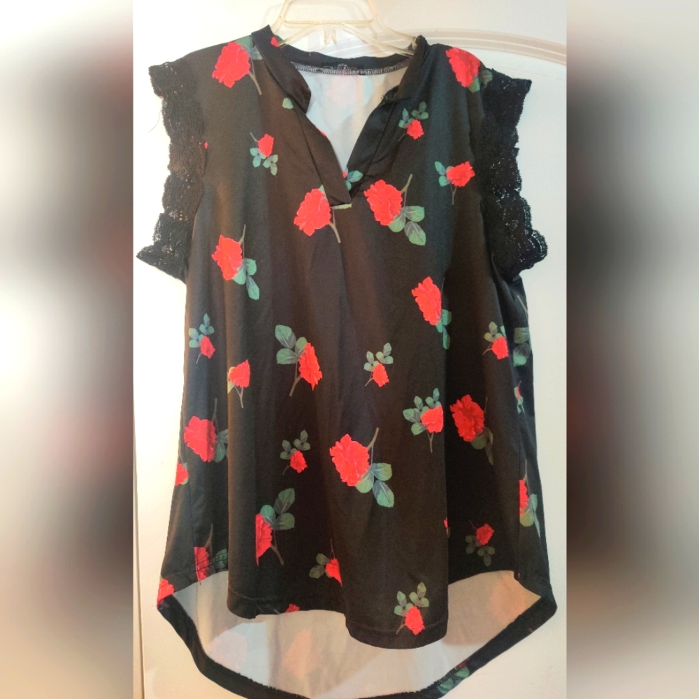 Loveudear Women's Sleeveless, High/Low, V-neck Top, Size L